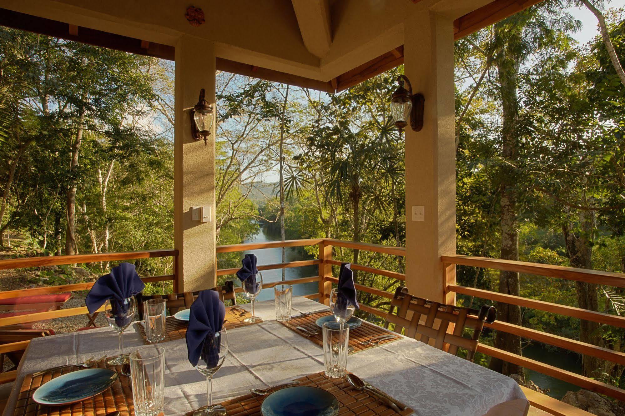 Mystic River Resort San Ignacio Zewnętrze zdjęcie